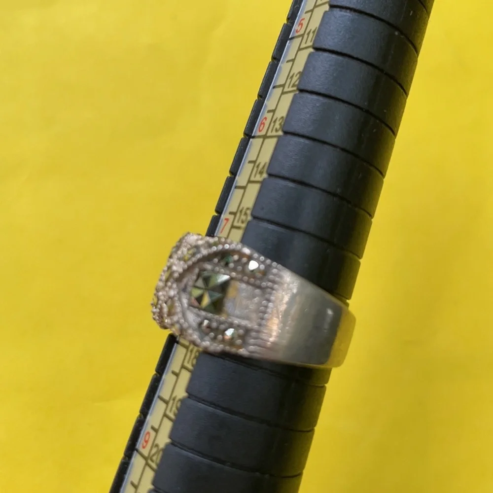 Vintage sterling Marcasite silver ring